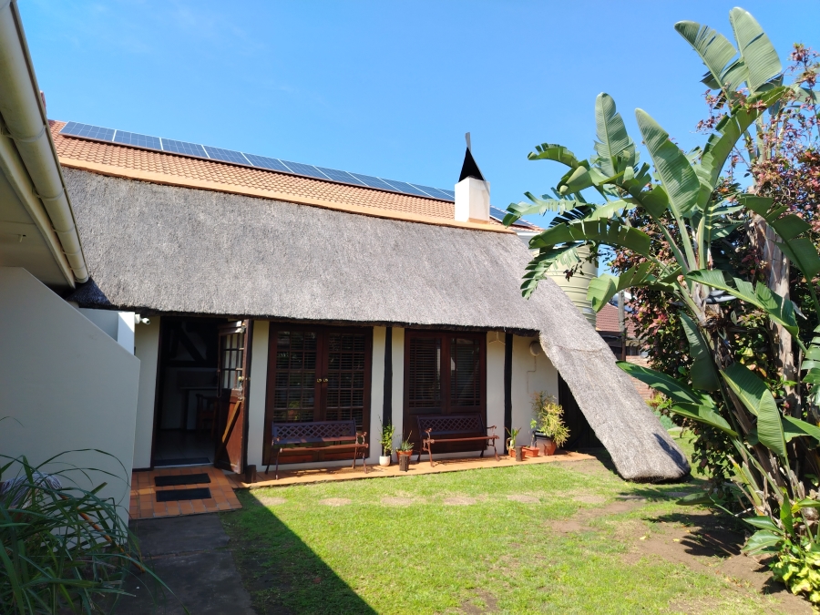 10 Bedroom Property for Sale in Gonubie Eastern Cape
